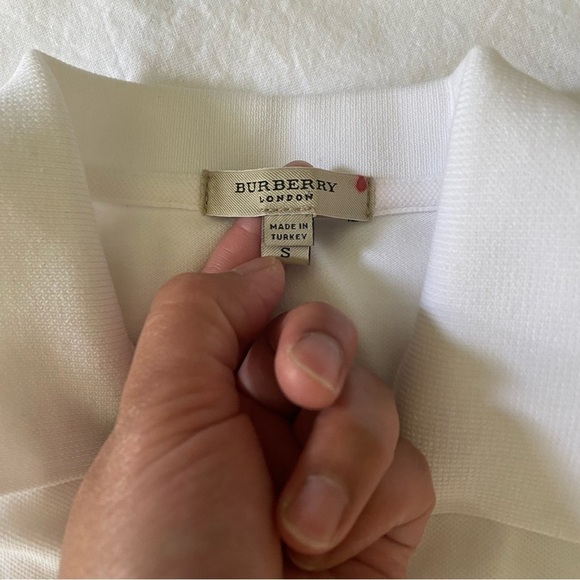 Vintage Burberry London Long Basic White Short Sleeves Top Size S - Picture 9 of 9